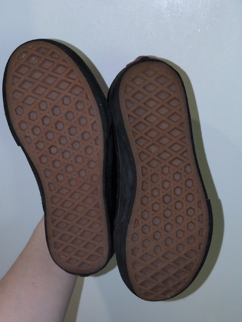 Vans Little Kids Old Skool V Shoe - Blackout - Picture 8 of 8